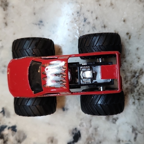 Dan Evans The Destroyer 4x4 1:64 scale Hotwheels truck monstertruck red - Picture 6 of 11